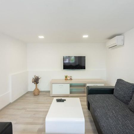 Apartment N&T Пула Екстериор снимка
